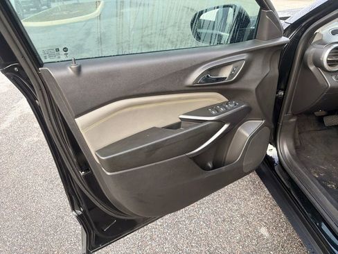 Used 2024 Chevrolet Trax ACTIV w/ Sunroof Package image 15