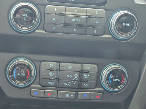 Used 2019 Ford F250 Platinum w/ Platinum Ultimate Package image 36