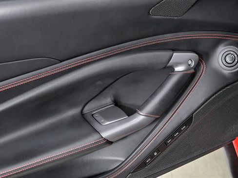 Used 2022 Ferrari F8 Tributo RWD image 19