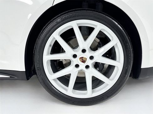 New 2026 Porsche Panamera image 33