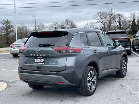 Used 2023 Nissan Rogue SV w/ SV Premium Package AWD/4WD image 7