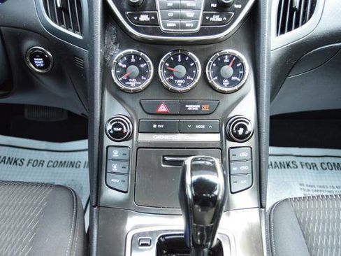 Used 2014 Hyundai Genesis 2.0T image 22