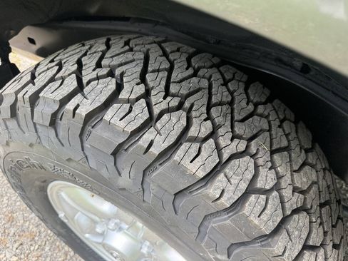 Used 2002 Lexus LX 470 4WD image 18