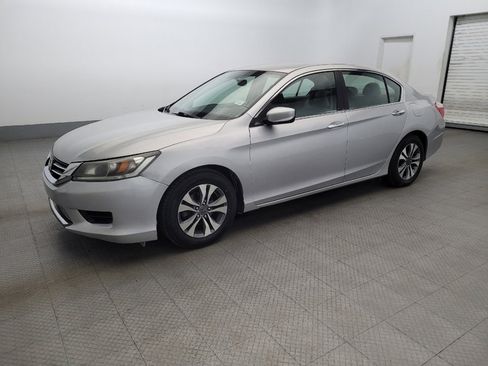 Used 2013 Honda Accord LX image 2