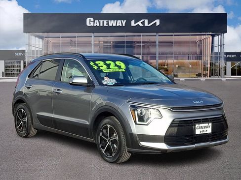 Certified 2023 Kia Niro EX image 1