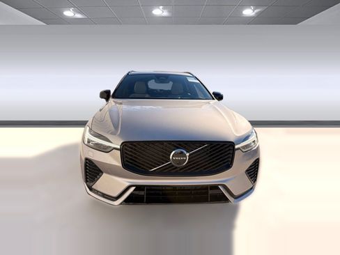 Used 2026 Volvo XC60 B5 Plus w/ Protection Package Premier AWD/4WD image 6