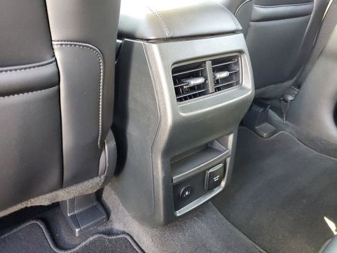 Used 2024 Ford Edge SEL w/ Convenience Package AWD/4WD image 32