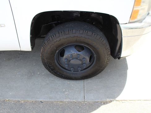 Used 2014 Chevrolet Silverado 3500 W/T w/ Skid Plate Package image 16