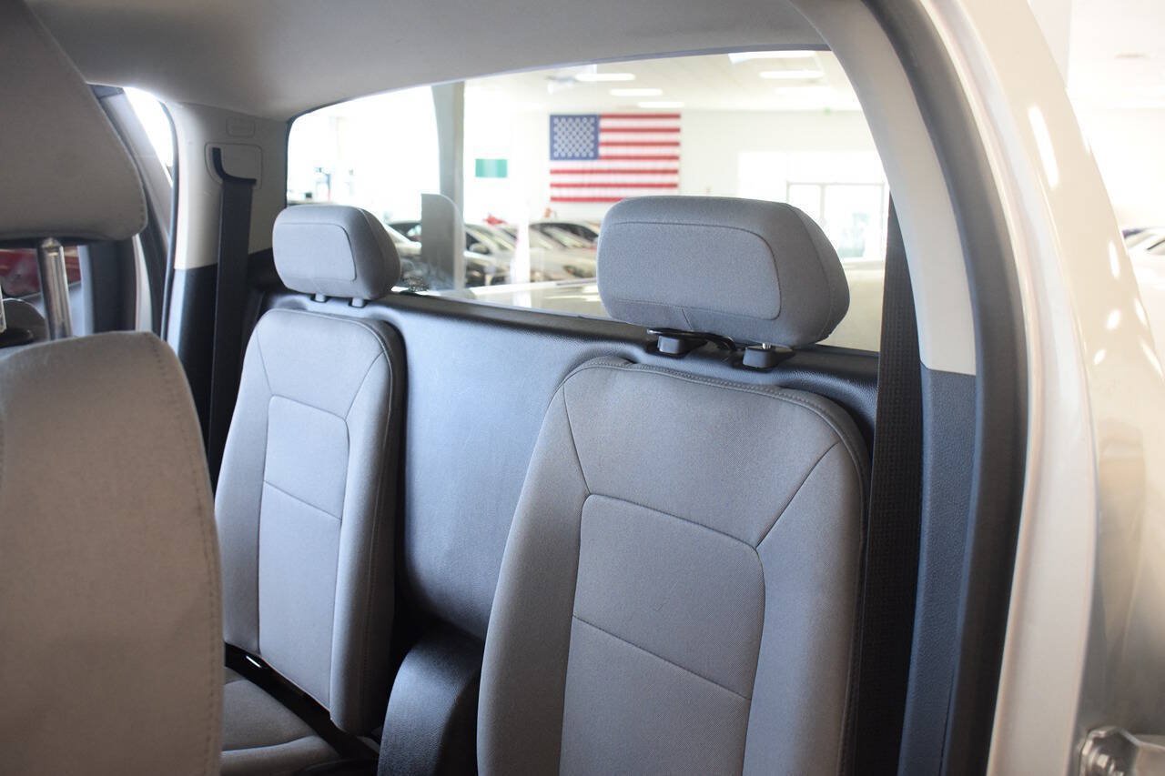 Used 2016 Chevrolet Colorado W/T RWD image 36