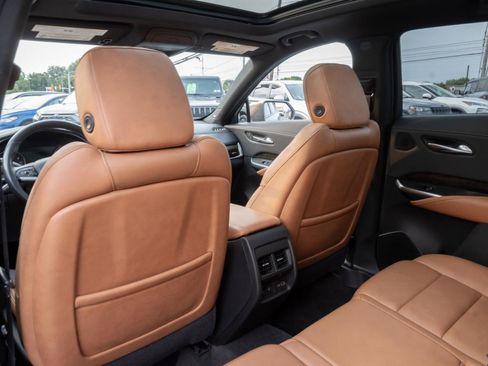 Used 2020 Cadillac XT4 Sport AWD/4WD image 18