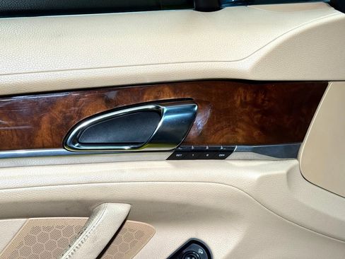 Used 2012 Porsche Panamera S image 12