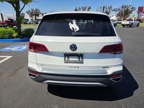 Used 2024 Volkswagen Taos SEL AWD/4WD image 4