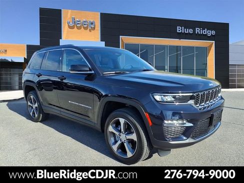Used 2024 Jeep Grand Cherokee Limited image 1