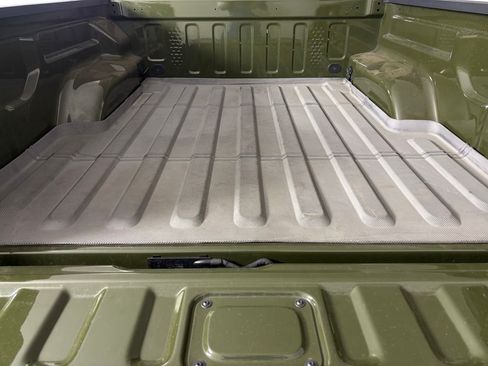 Used 2022 Jeep Gladiator Sport AWD/4WD image 35