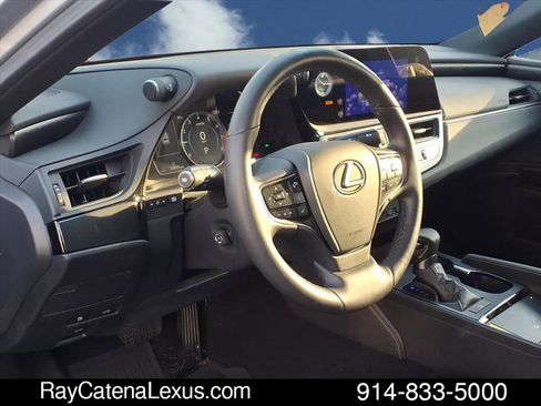 Certified 2023 Lexus ES 350 w/ Premium Package image 9