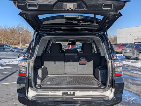 Certified 2023 Toyota 4Runner SR5 image 21