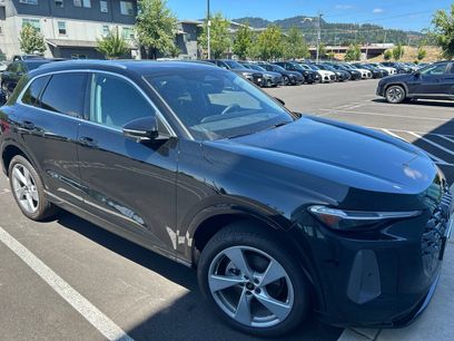 Used 2025 Audi Q5 Premium Plus w/ Premium Plus
