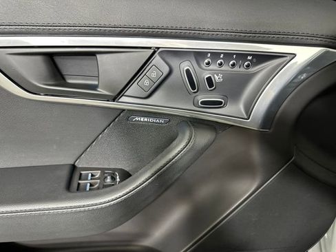 Used 2021 Jaguar F-TYPE Coupe image 25