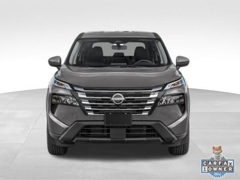 Certified 2025 Nissan Rogue SV FWD image 41