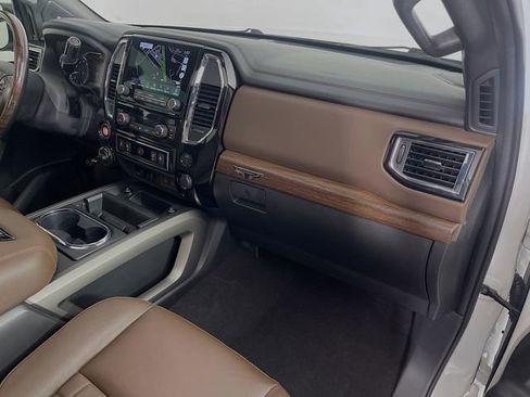Used 2020 Nissan Titan Platinum Reserve w/ Moonroof Package AWD/4WD image 33