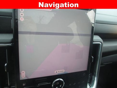 Used 2025 GMC Yukon Denali w/ Denali Reserve Package AWD/4WD image 17