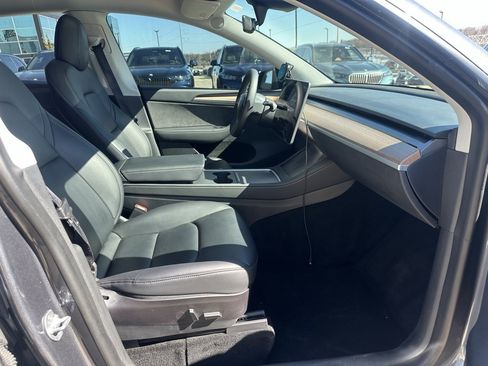 Used 2023 Tesla Model Y Performance image 16