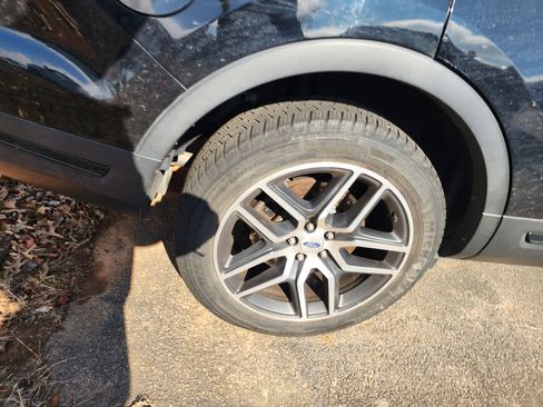 Used 2018 Ford Explorer Sport image 9