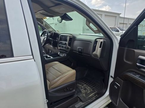 Used 2019 GMC Sierra 2500 Denali w/ Duramax Plus Package AWD/4WD image 35