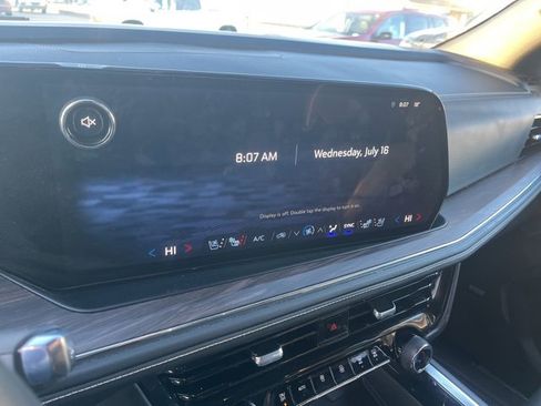 Used 2025 Chevrolet Tahoe Premier image 14