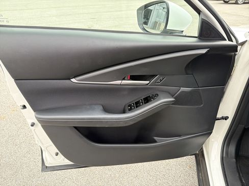 Certified 2023 MAZDA CX-30 AWD 2.5 S image 9