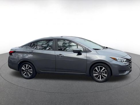 Used 2025 Nissan Versa SV image 16