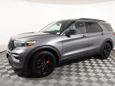 Used 2021 Ford Explorer ST w/ Equipment Group 401A AWD/4WD image 2