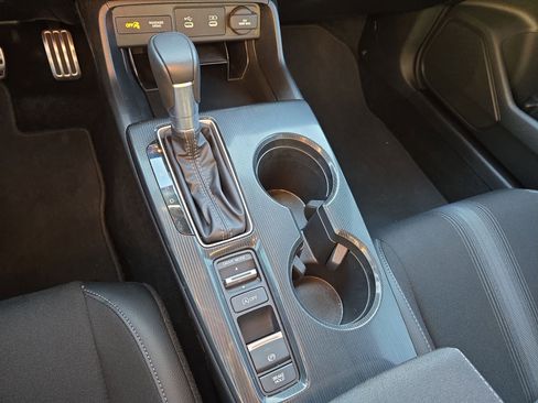 Used 2025 Honda Civic Sport image 22