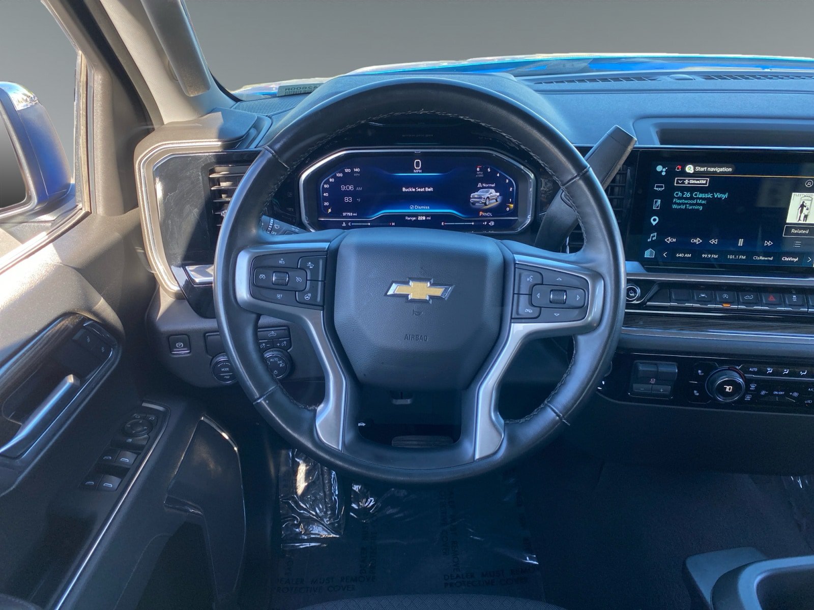 Used 2025 Chevrolet Silverado 1500 LT RWD image 12