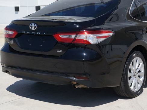 Used 2019 Toyota Camry LE image 16