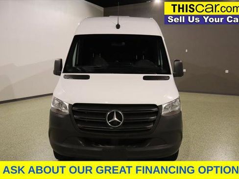 Used 2020 Mercedes-Benz Sprinter 2500 image 4