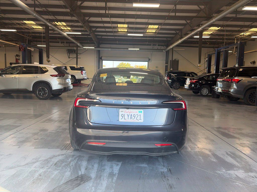 Used 2024 Tesla Model 3 Standard Range RWD image 5