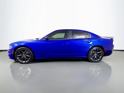 Used 2020 Dodge Charger SXT w/ Blacktop Package RWD image 6