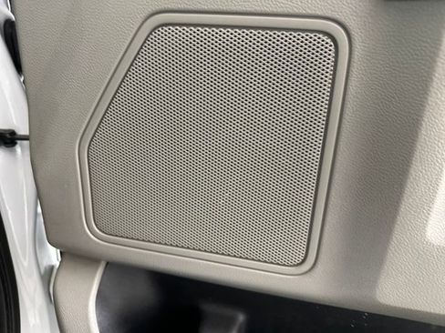 Used 2016 Ford F150 XLT w/ XTR Package image 27