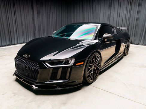 Used 2017 Audi R8 V10 plus image 10