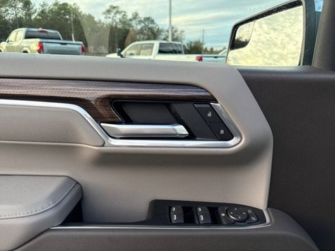 New 2026 Chevrolet Silverado 1500 LT image 18