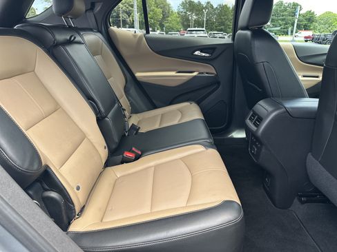 Used 2023 Chevrolet Equinox Premier FWD image 16