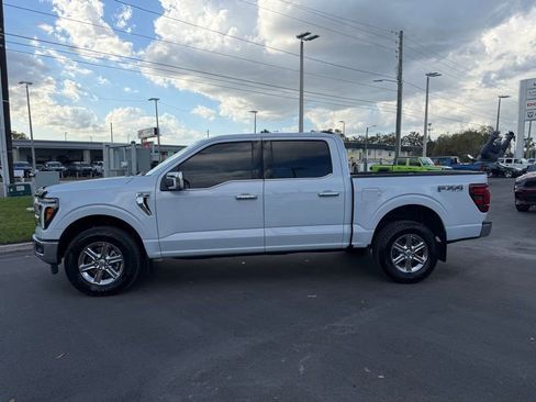 Used 2025 Ford F150 Lariat w/ FX4 Off-Road Package image 3