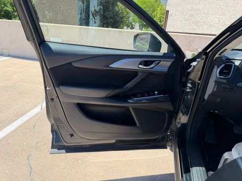 Used 2018 MAZDA CX-9 Sport FWD image 10