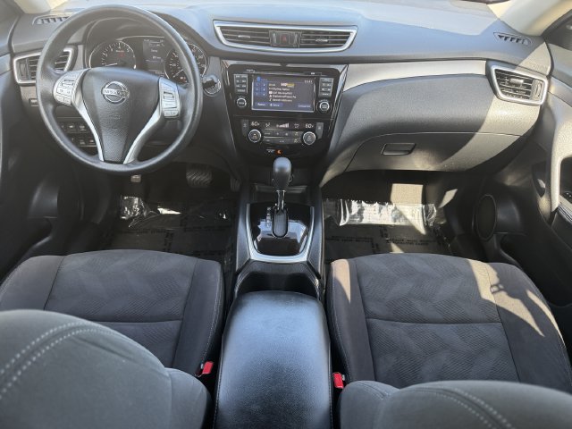 Used 2016 Nissan Rogue SV w/ SV Premium Package AWD/4WD image 17