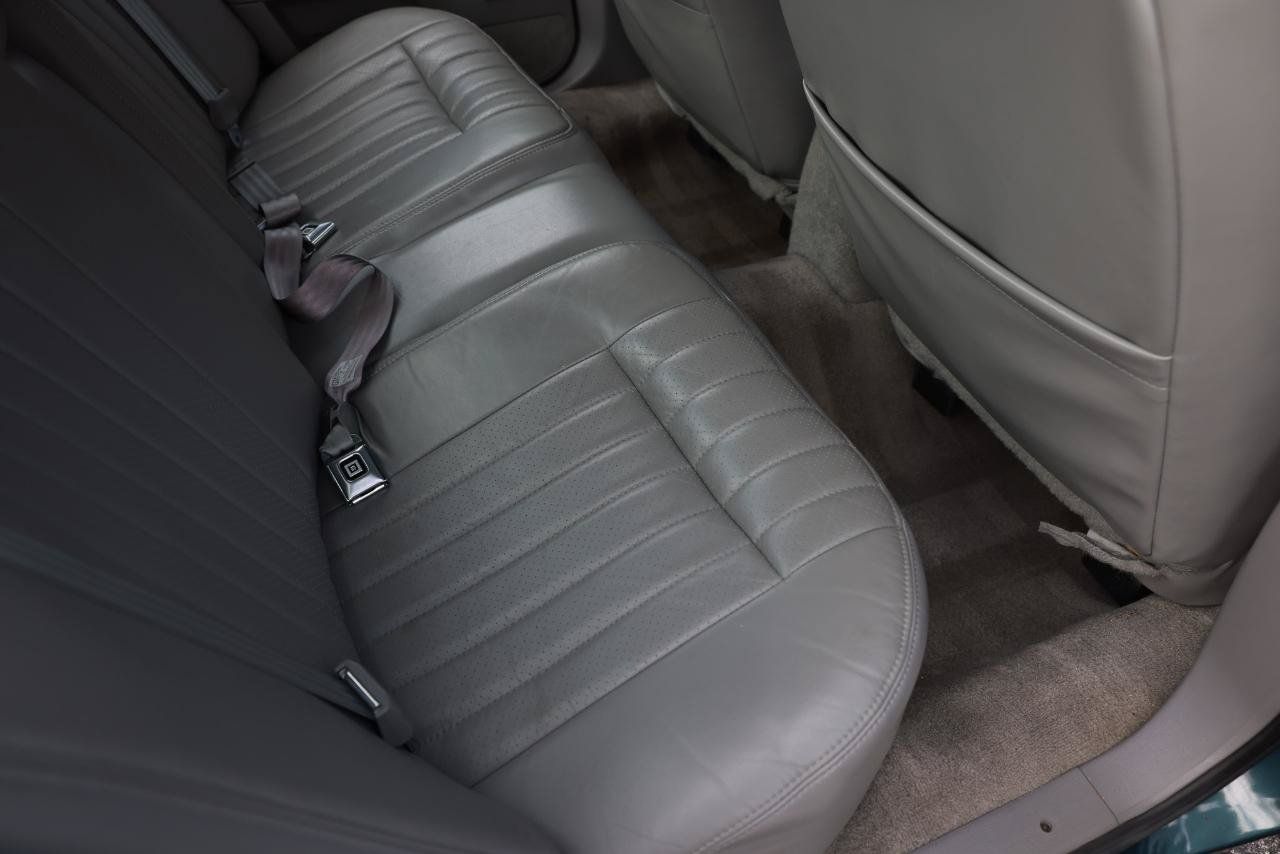 Used 1996 Chevrolet Caprice SS RWD image 12