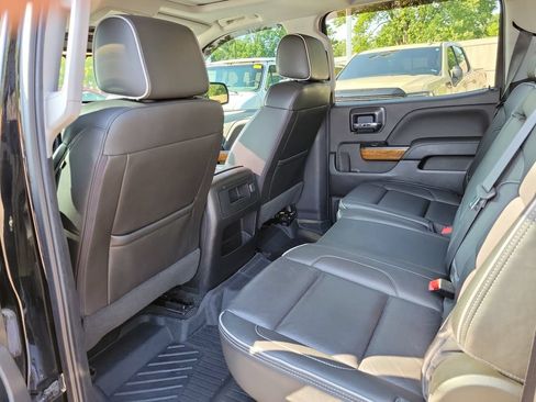 Used 2018 Chevrolet Silverado 1500 High Country AWD/4WD image 17