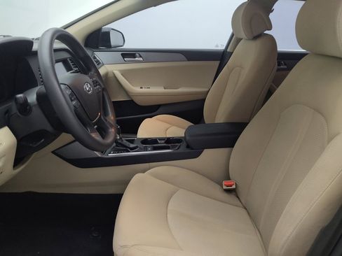 Used 2017 Hyundai Sonata SE FWD image 17