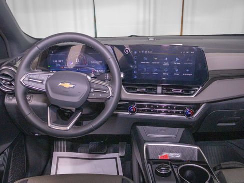 New 2027 Chevrolet Equinox LT w/ Convenience Package II AWD/4WD image 13