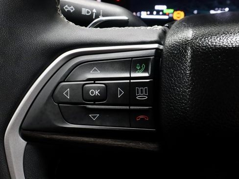 Used 2022 Jeep Grand Cherokee Limited 4xe image 27